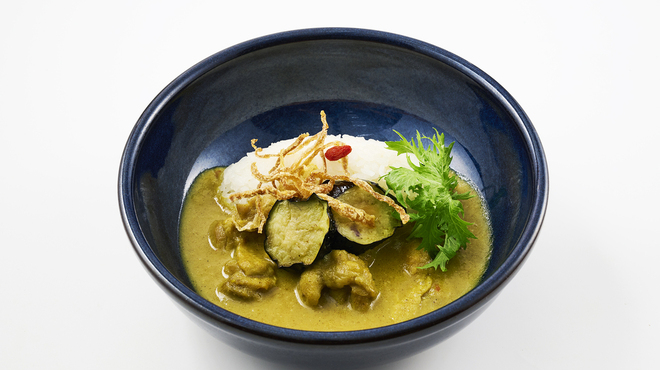 THE WU - 料理写真:ココナッツチキンカレー