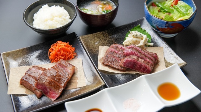 WHITE CROWN 精肉店 - メイン写真: