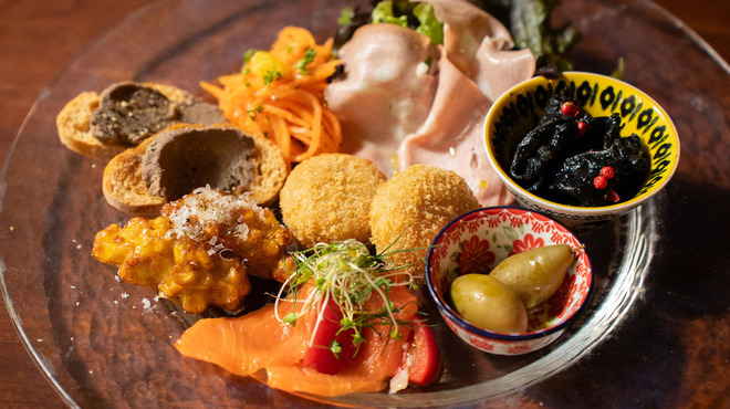 パージナ イタリアン ファイアワークス プラス カフェ ～薪焼きイタリアンとワイン～ - メイン写真: