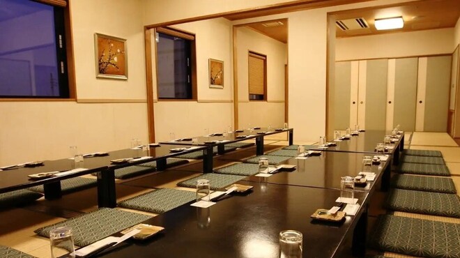 海鮮ダイニング まぐろや はなの夢 - 内観写真: