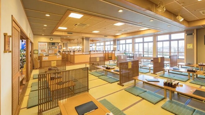 海鮮ダイニング まぐろや はなの夢 - 内観写真: