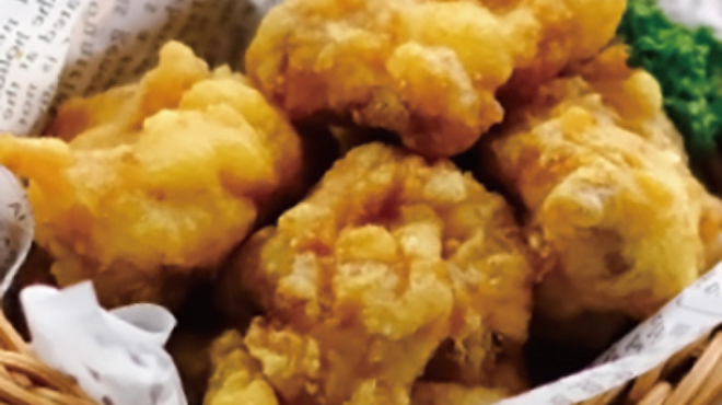 ダイニングダーツバーBee - 料理写真:特製からあげ＜醤油ガーリック＞