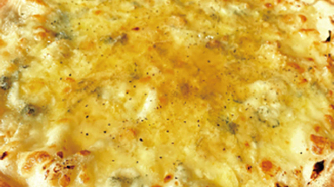 ダイニングダーツバーBee - 料理写真:濃厚クワトロチーズ