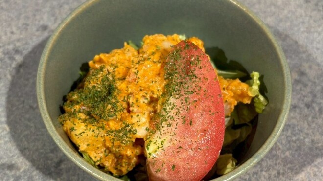 鉄板焼 犇亭 - 料理写真:特製ポテサラ