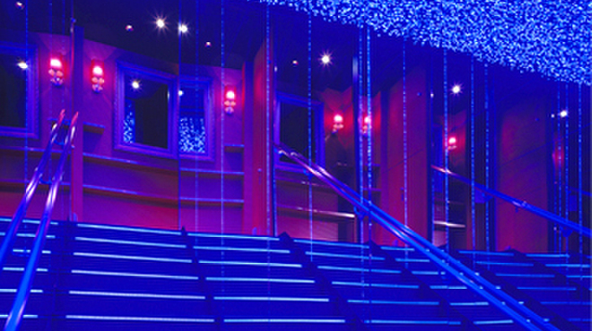 ダイニングダーツバーBee - メイン写真: