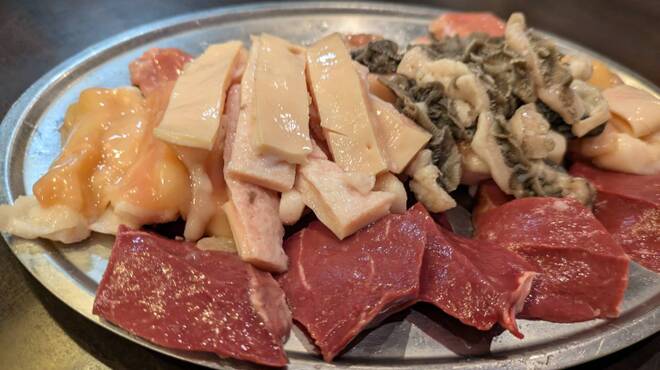 炭火焼肉 ホルモン やまと - メイン写真: