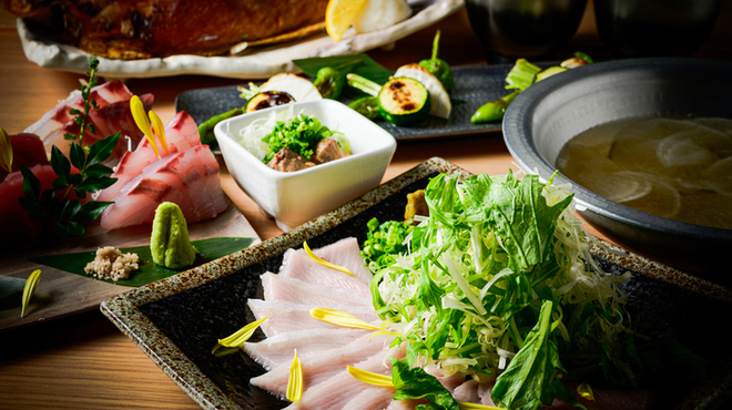 海鮮原始焼 ろば炭魚 - メイン写真: