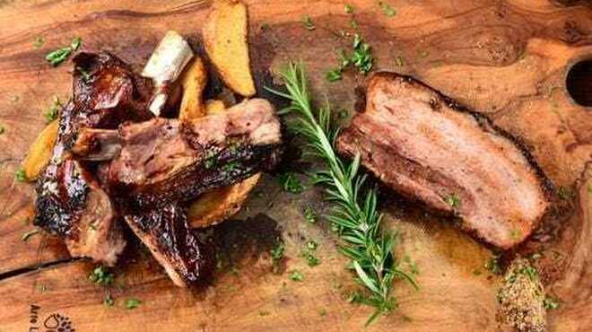 秋葉ビストロ ブルースカイ/炭火肉酒場 肉ごこち - メイン写真: