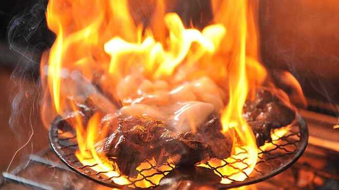 秋葉ビストロ ブルースカイ/炭火肉酒場 肉ごこち - メイン写真: