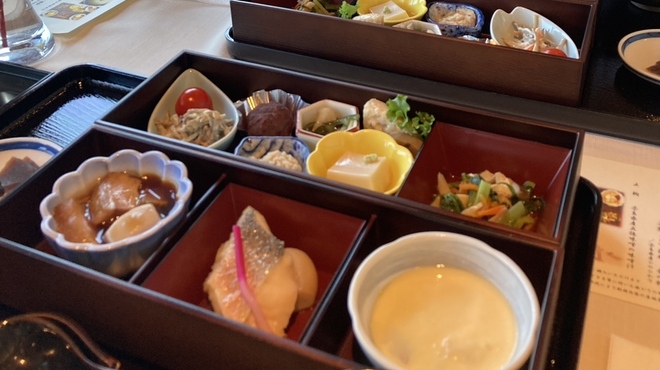 メインダイニングルーム 三笠 - 料理写真: