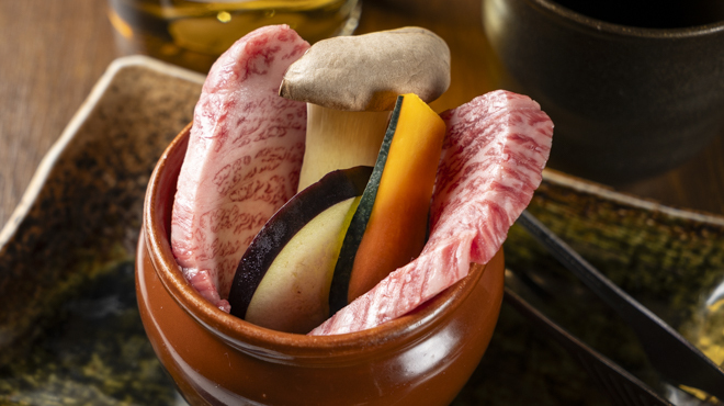 黒毛和牛焼肉と本格もつ鍋 山樹 - メイン写真: