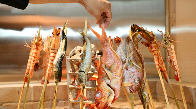 原始焼き酒場 火の丸 - メイン写真: