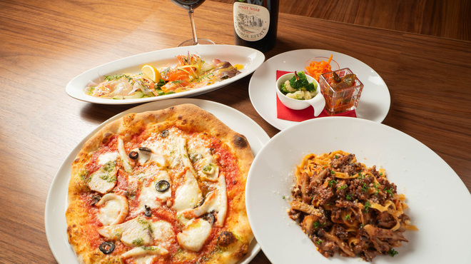 FISH ISLAND - メイン写真: