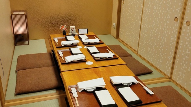 天ぷら すず航 - 内観写真: