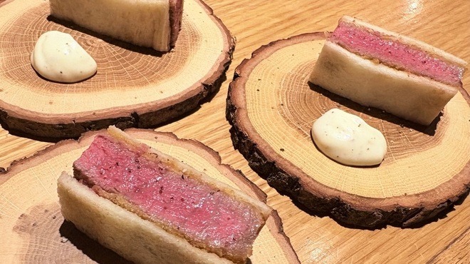 焼肉 赤坂 えいとまん - メイン写真: