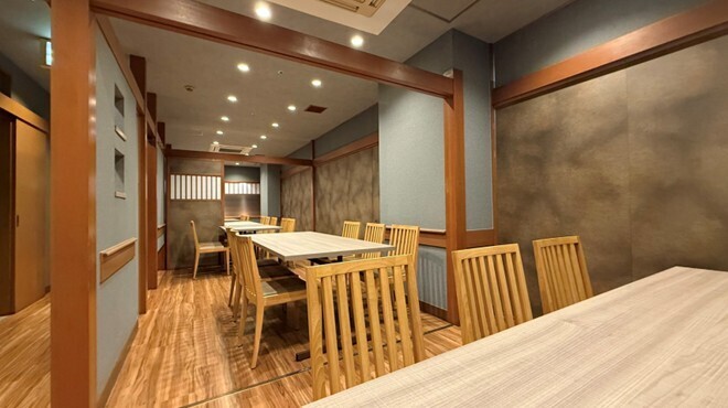 炭火と串焼きと肴 原価酒場 イロ鶏ドリ - メイン写真: