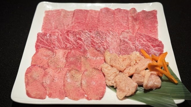 焼肉 炭火亭 - メイン写真: