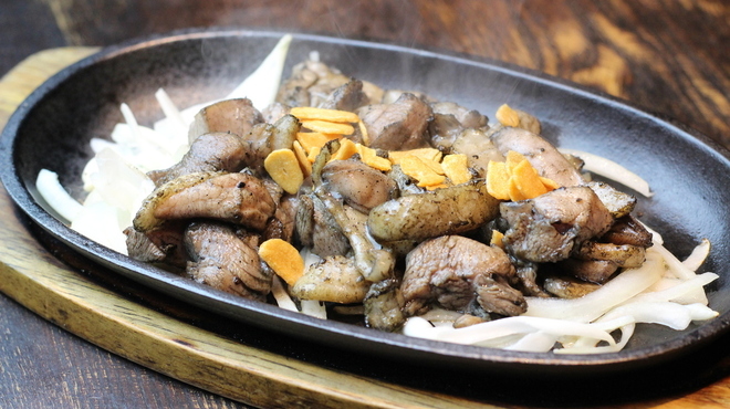 地どり炭火焼 鳥まる - メイン写真: