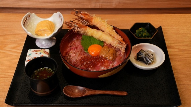 銀座 幸の羽 - メイン写真: