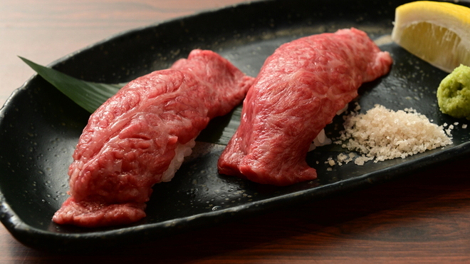 神戸牛炭火焼肉 いく田 代々木 - メイン写真: