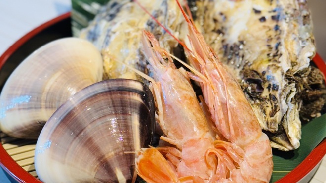 街角酒場 牛べぇ - メイン写真: