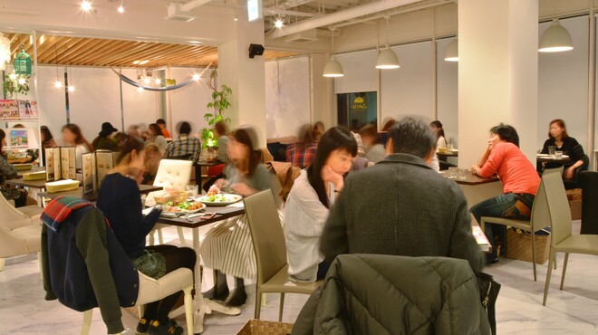 ライトカフェ 栄店 Light Cafe 矢場町 カフェ 食べログ