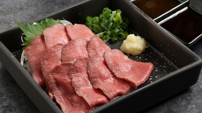 炭火焼き うし - メイン写真: