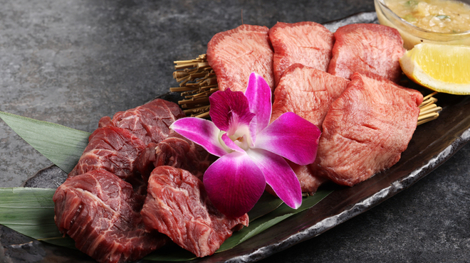 炭火焼き うし - メイン写真: