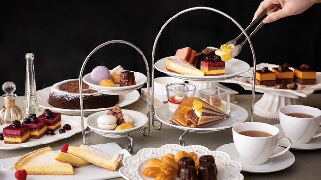 ビュッフェ＆カフェレストラン ナイト＆デイ - メイン写真: