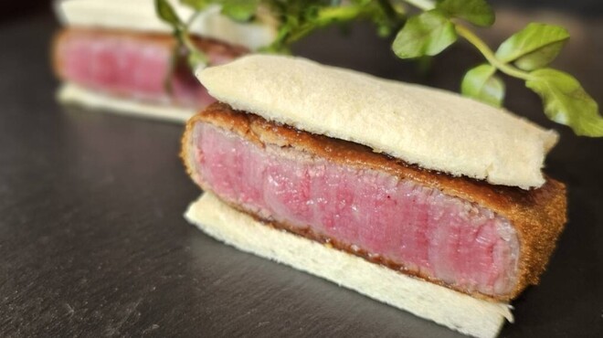 焼肉酒家 傳々 - メイン写真: