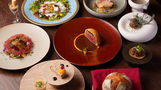 ブラッスリー アミカル - メイン写真: