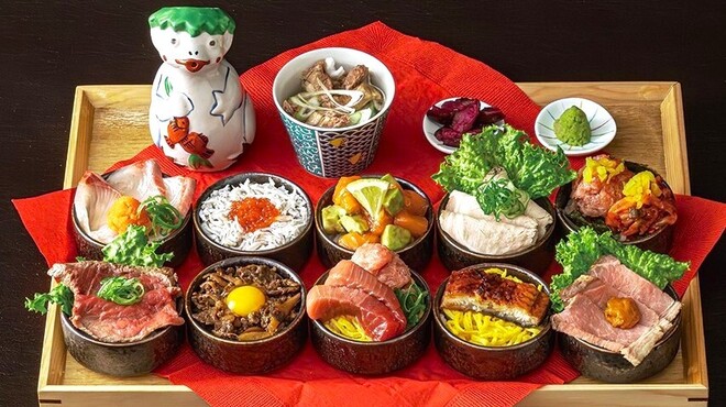 牛ホルモンと鮮魚 牛富屋 - メイン写真: