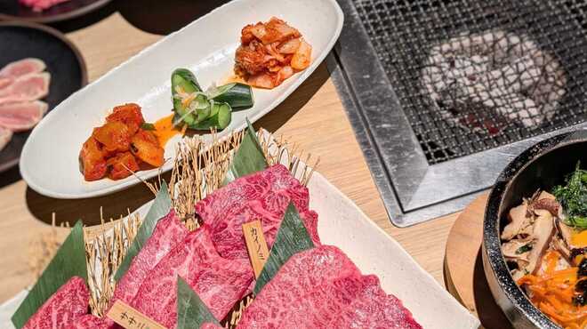 炭火焼肉　七輪房 - メイン写真: