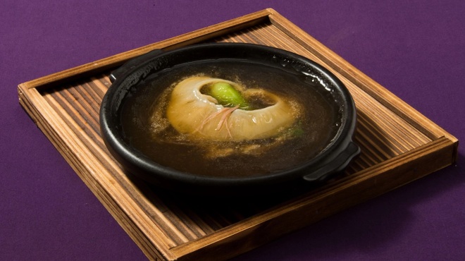 中国料理 皇家龍鳳 - 料理写真:ふかひれ姿の陶板煮込み