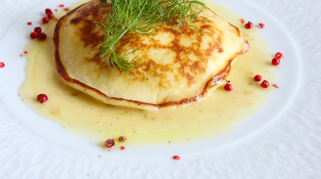 ミクニ伊豆高原 - 料理写真:伊東産白身魚と伊豆産ちじみほうれん草のクレープボナシエンヌ 軽いバターソース