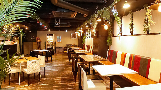 肉バル＆チーズダイニング safari - メイン写真: