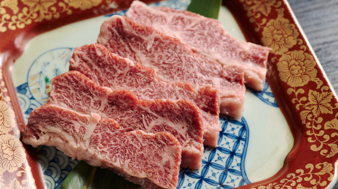 はらみ焼肉ホルモン櫻 - メイン写真: