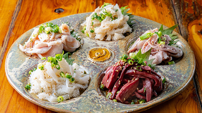 東京中目黒炭火焼肉ホルモンまんてん - メイン写真: