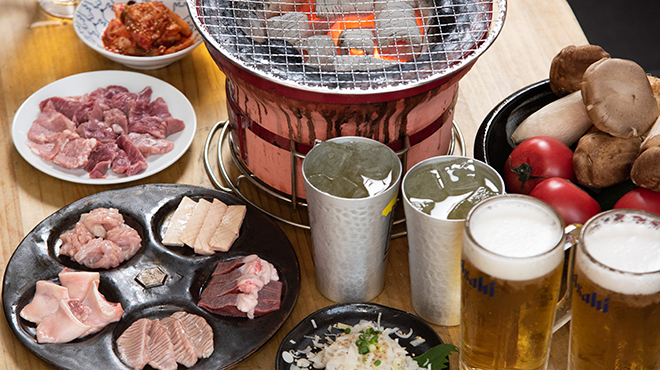 東京中目黒炭火焼肉ホルモンまんてん - メイン写真: