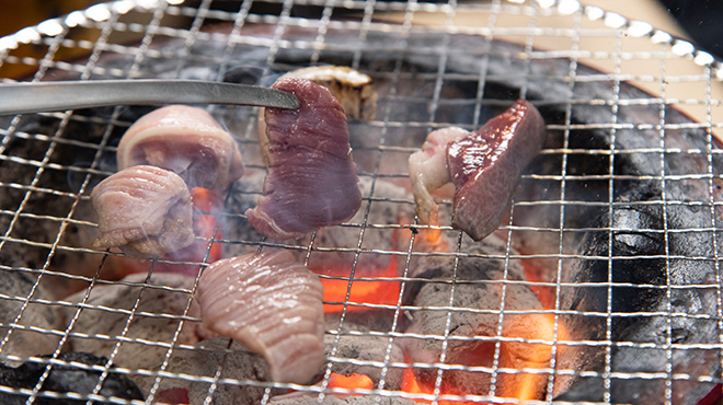 東京中目黒炭火焼肉ホルモンまんてん - メイン写真: