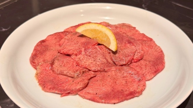 焼肉はなれ よし - 料理写真:上タン