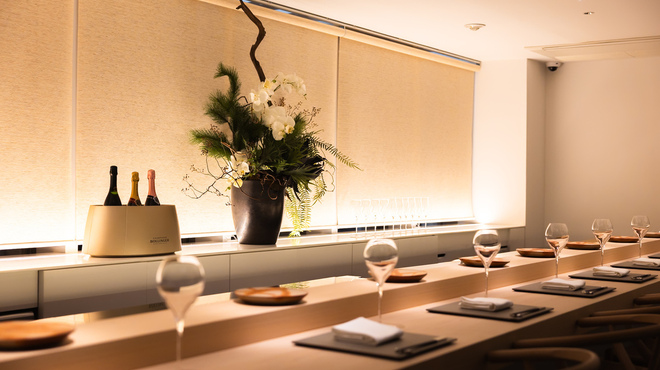 AWA SUSHI 泡鮨 - メイン写真: