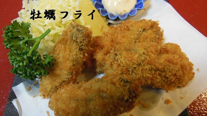 Shiogama Agarain - 料理写真:新鮮な松島牡蠣のフライです。特に大粒を厳選しています