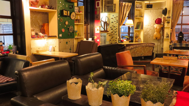 ブリキボタン CAFE＆DINING - メイン写真: