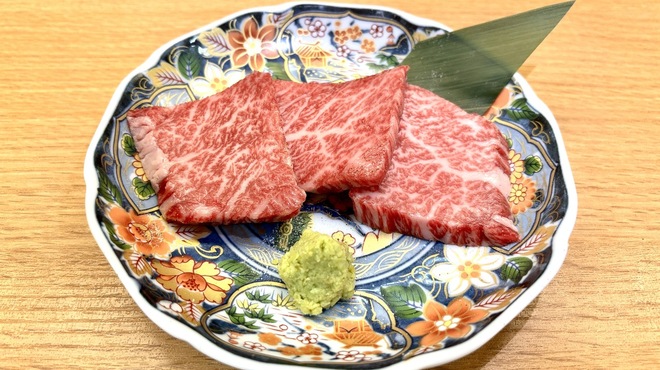 黒毛和牛ホルモン大衆焼肉しんすけ - メイン写真: