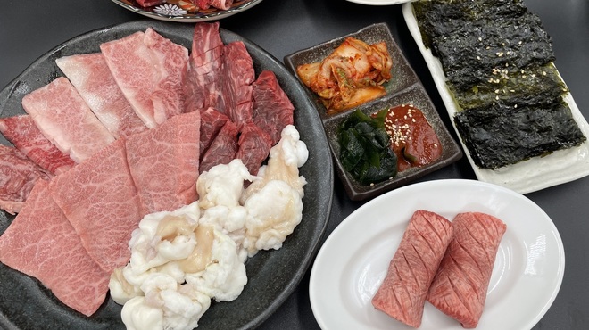 一頭買焼肉　醍醐 - メイン写真: