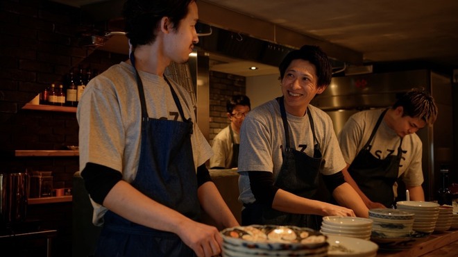 オステリア マンジャーレ - メイン写真: