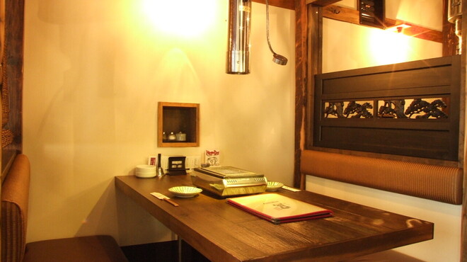 あか牛焼肉専門 和牛一頭流 肉萬 - メイン写真: