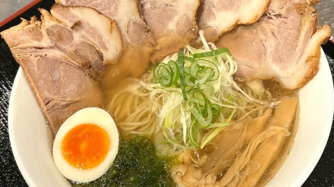 塩ラーメン仁屋 - メイン写真: