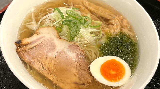 塩ラーメン仁屋 - メイン写真: